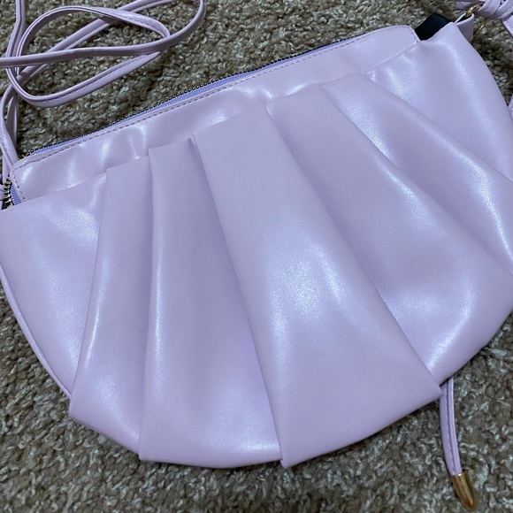 Korean Pleated Cloud Crossbody Bag - Picture 6 of 9